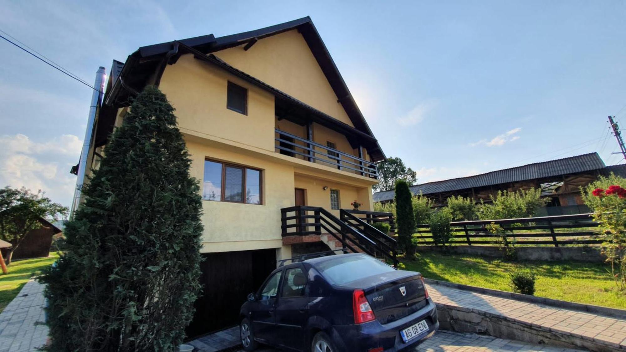 Popasul Galesean Hotel Galesu Exterior photo